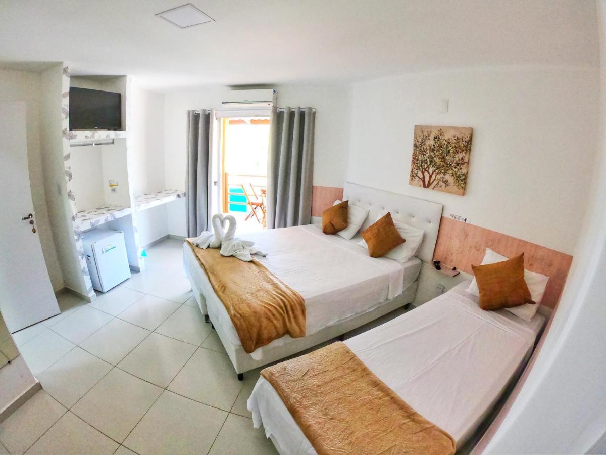 Quarto Triplo com Varanda