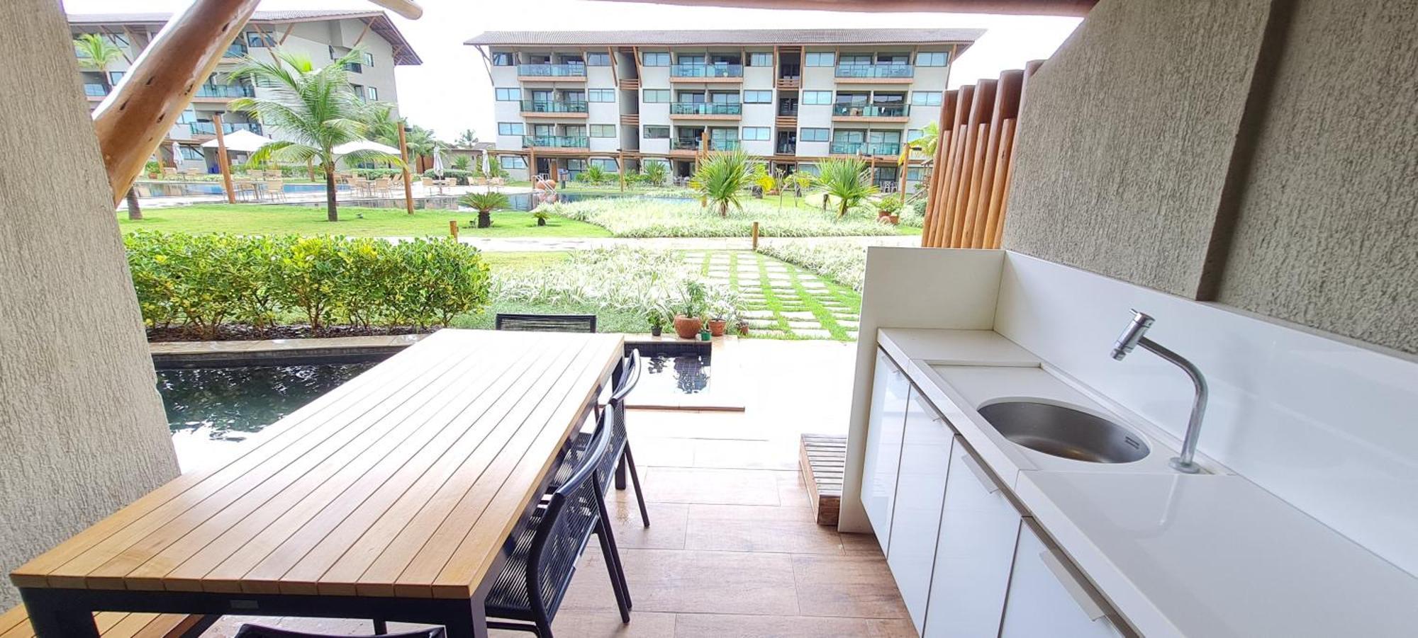 Apartamento de 2 Quartos com Piscina Privativa