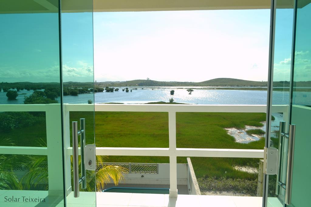 Apartamento com Varanda Blindex