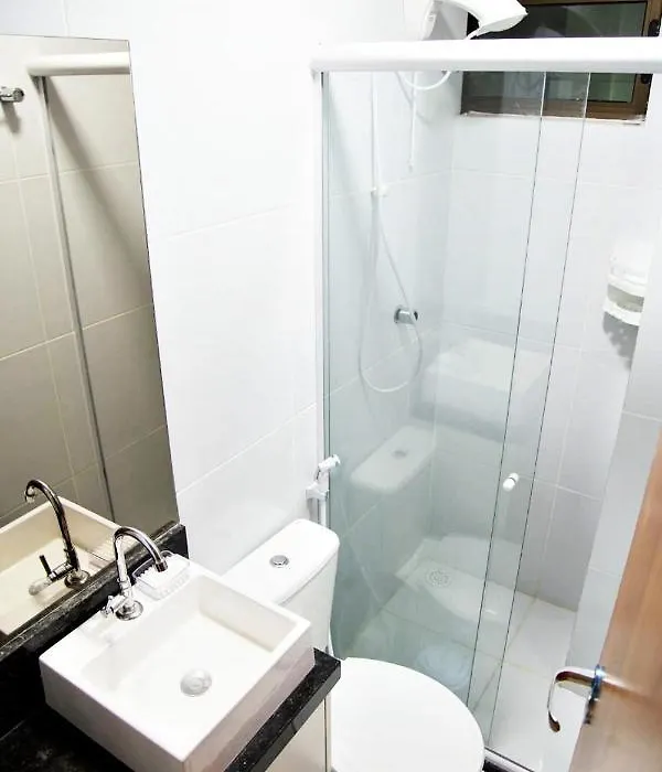 Apartamento , 2 quartos, próximo à Vila, 80 m do mar-1