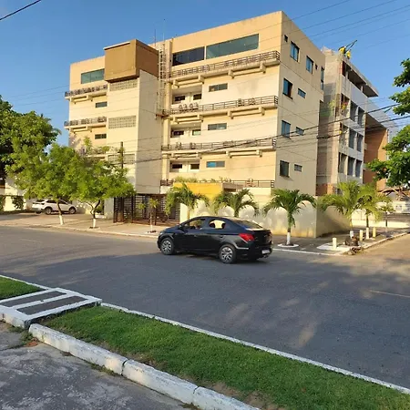 Apartamento , 2 quartos, próximo à Vila, 80 m do mar-3